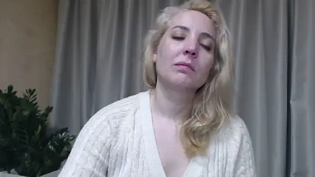 sweetpussy - Sweetpussy's free webcam - UK Sex Cams