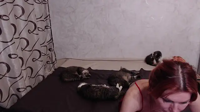 Olivia_Winston webcam