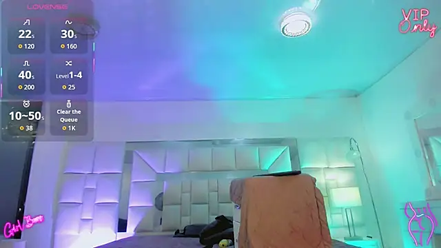 katha_Crawford webcam