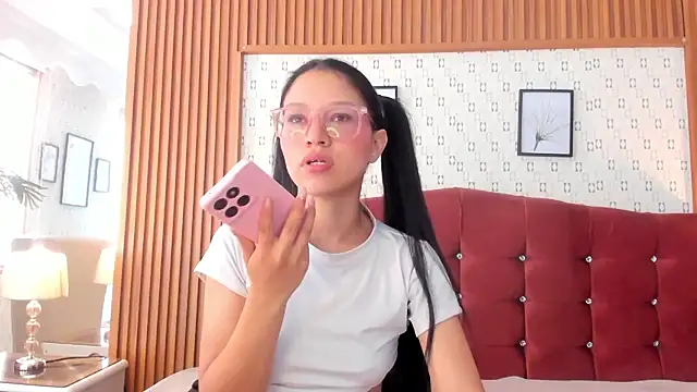 Sophie_Calloway webcam