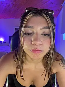 Isabella18_pink webcam