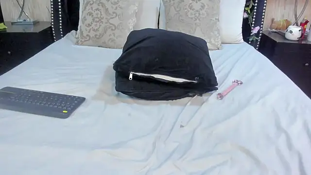 MeganNightt webcam