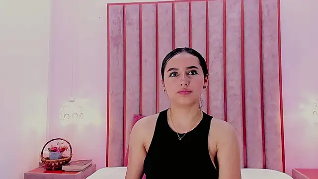 Zoe_Monrow webcam