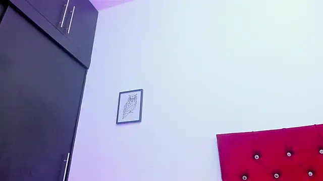 Katty_West webcam