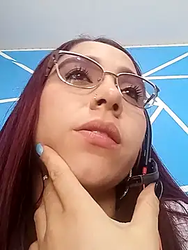 Dayan_white7 webcam