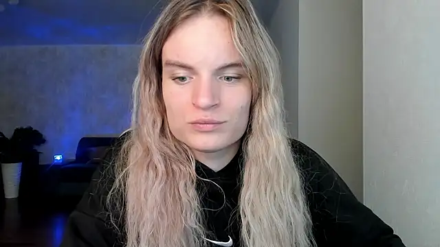 milliKira006 webcam