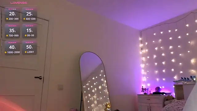 RebeccaAster webcam