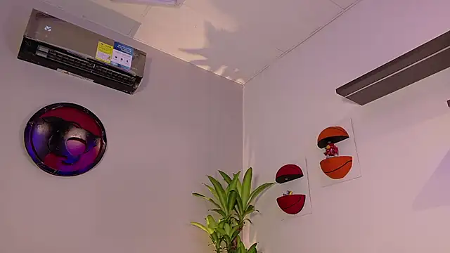 tony_muscle webcam