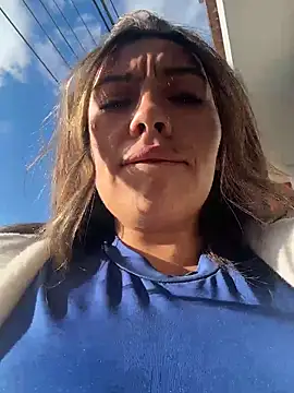 LIZ-06_ webcam