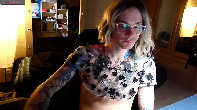Julia_dolls webcam