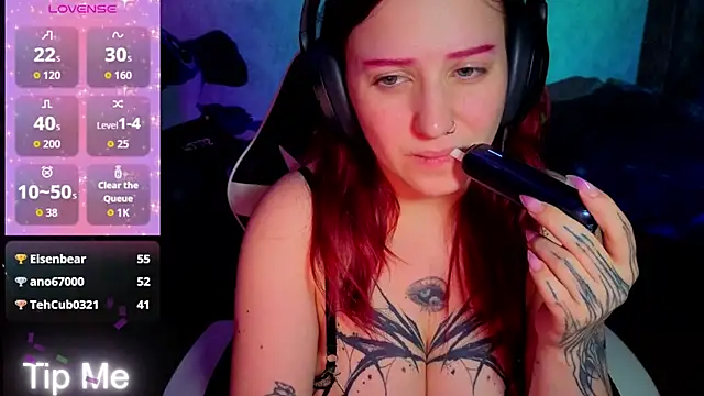 Mini_Lady1 webcam