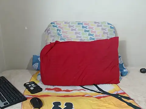 BadGirlMona webcam