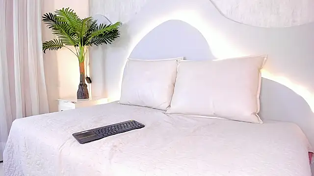 CannelaSmith webcam