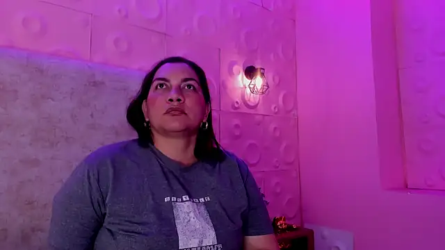 mia_coral1 webcam