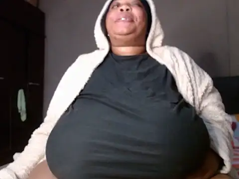 Lovelyboobs01 webcam