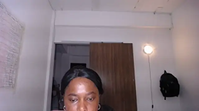 yselahot webcam