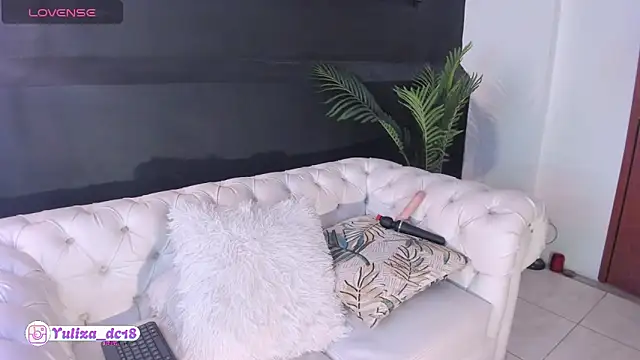 Luxury_Woman webcam