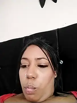 emma_purple_ webcam