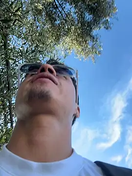 TavoHot_ webcam