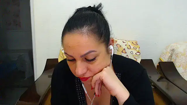 MissElla webcam