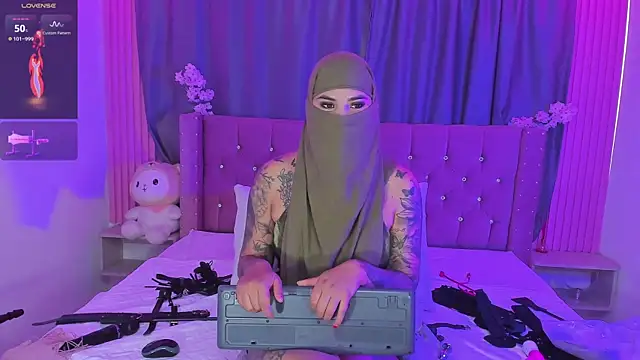 Nayla-Mouna webcam