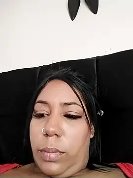 emma_purple_ webcam
