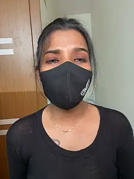 Webcam Model (its_ur_flora)  is live.Free join now!