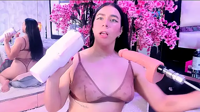 TessaCooper1 webcam
