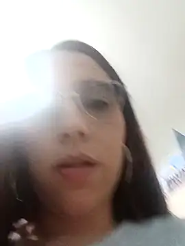 Dayan_white7 webcam