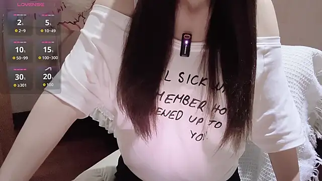 xiaoyun_6666 (F young) - 啦啦啦啦啦脱内衣滴蜡不露点