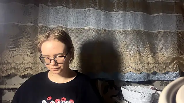 KrystenHoye webcam
