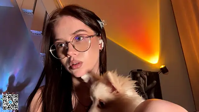 MelanieHale webcam