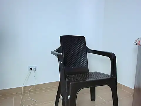 Laura_Cramz webcam
