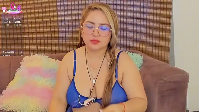 amberr_mooon webcam