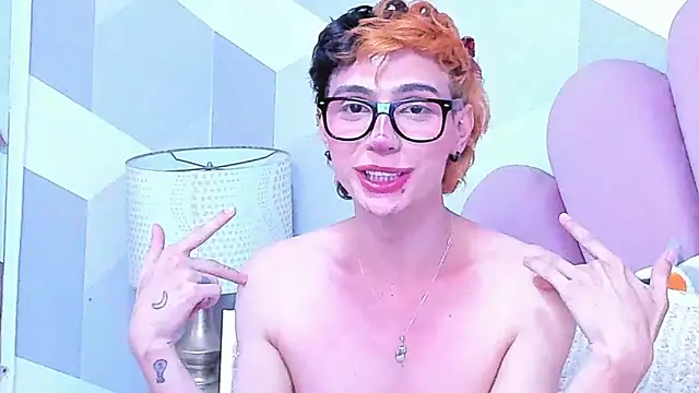KylieMonnett webcam