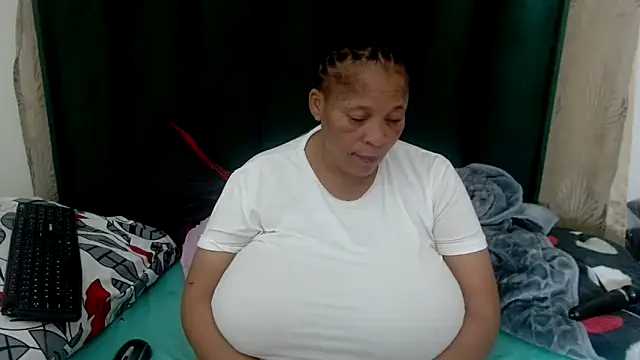 CaramelMelons78 webcam