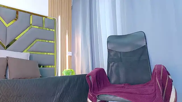 Oliver_bigblack_cock webcam
