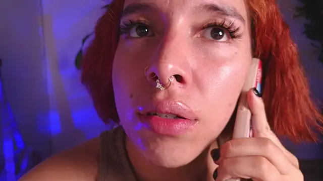 bri_von_dhara__ webcam