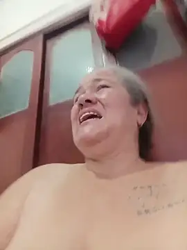 CheekySnowQueen_69 webcam