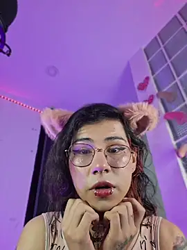 Sweet-SharoKitty webcam