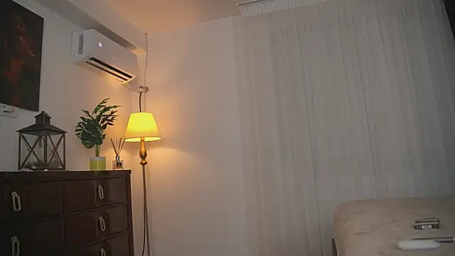 Alyonaqueen_ webcam