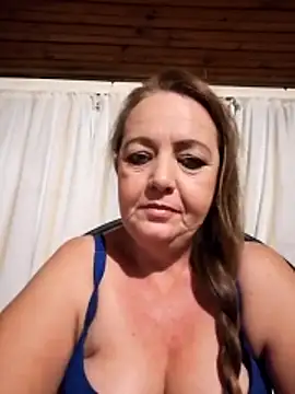 kimmyb777 - Kimmyb777's free webcam - UK Sex Cams