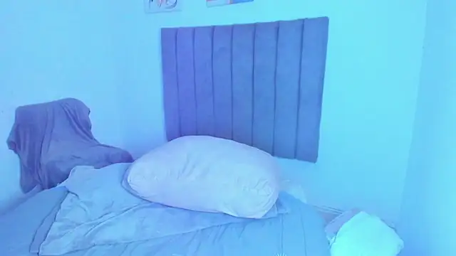 britanny_jones1 - Britanny_jones1's free webcam - UK Sex Cams