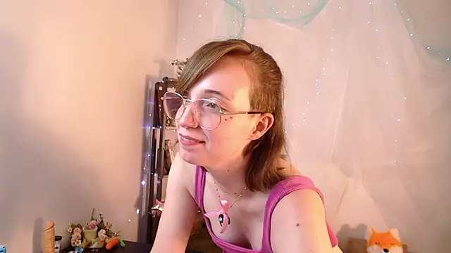 Elise_Nyx webcam