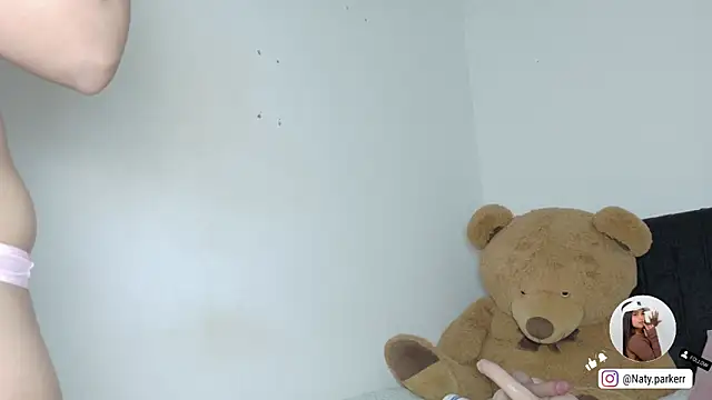 Natashaparker__ webcam