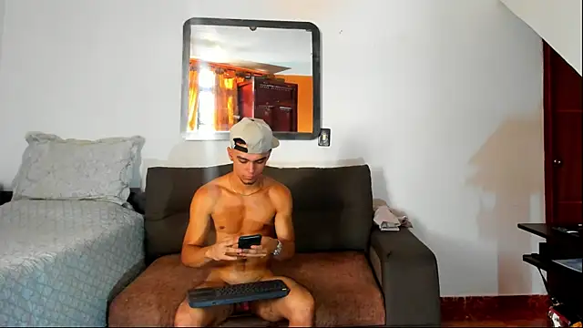 teo_rave - Teo_Rave's free webcam - UK Sex Cams