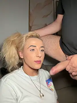 Strongqueen webcam