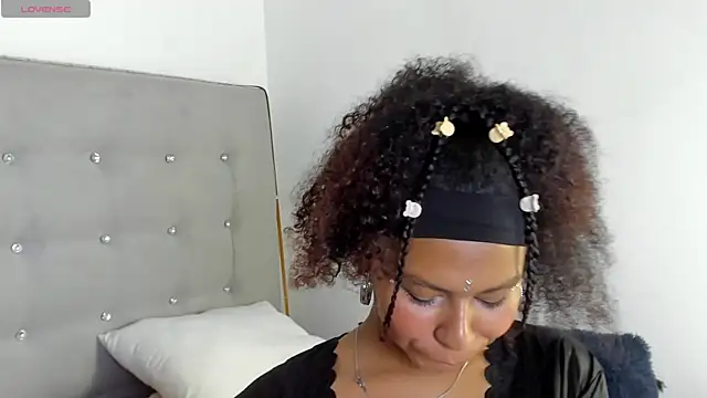 tatianasquirthot webcam