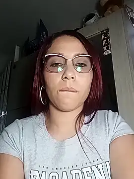 Dayan_white7 webcam