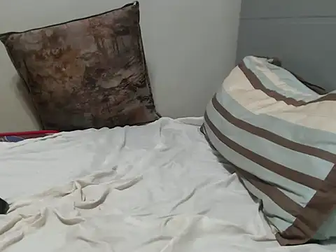 CandyLovesU2 webcam